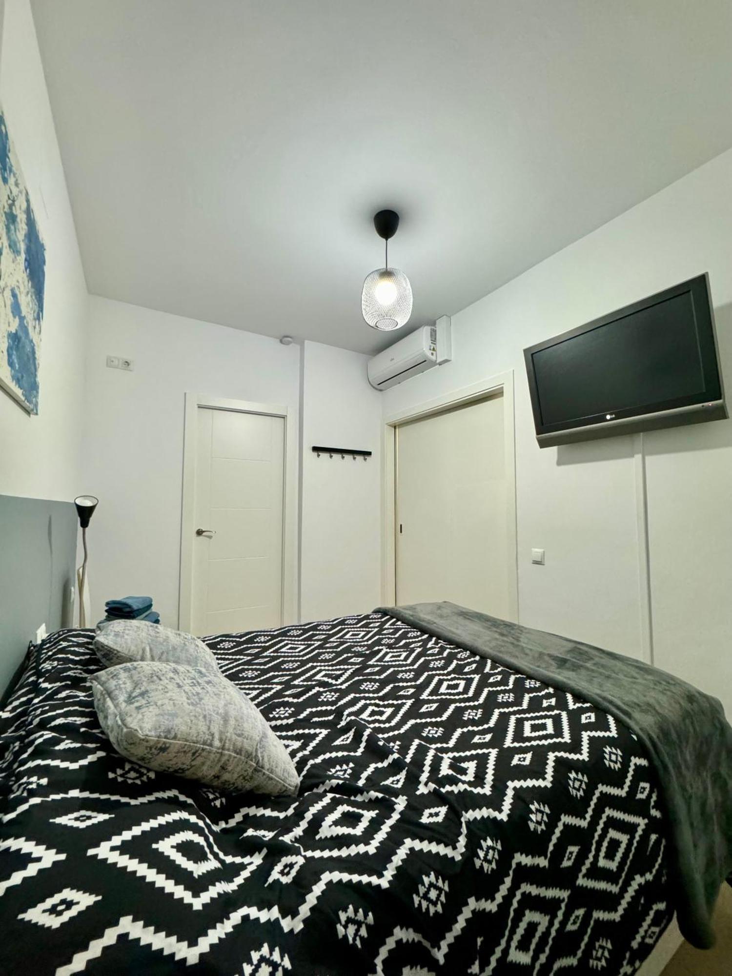 Moderno Apartamento Con Parking,Tarrassa, Barcelona Терраса Экстерьер фото