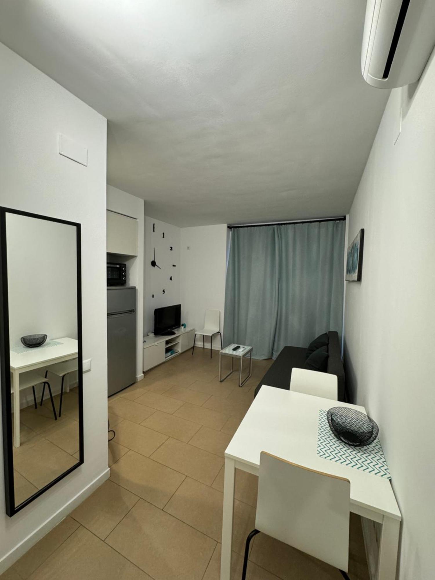 Moderno Apartamento Con Parking,Tarrassa, Barcelona Терраса Экстерьер фото